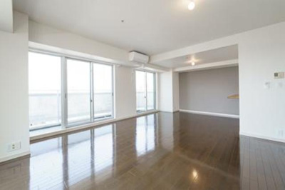 【居間・リビング】 | トレステージ目黒 | ※写真は同タイプ住戸です。