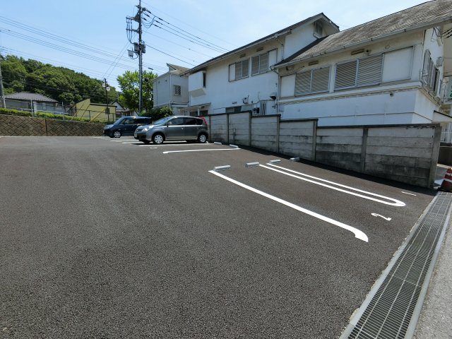 【駐車場】