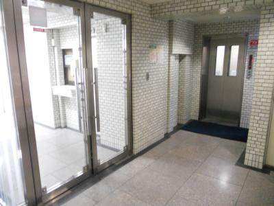 スカイノブレ京都四条大宮のエントランス|エントランス