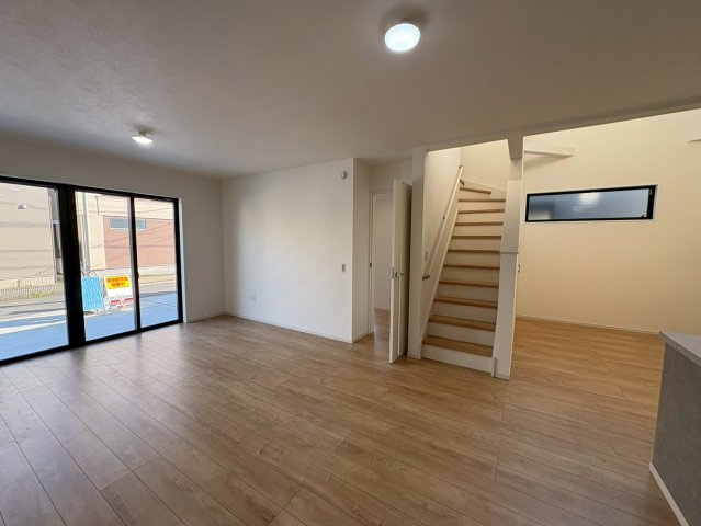 川越市岸町3丁目　新築分譲　東武東上線『新河岸駅』徒歩20分　【新宿小学区】の居間・リビング