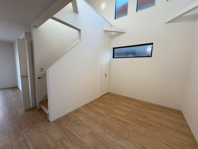 川越市岸町3丁目　新築分譲　東武東上線『新河岸駅』徒歩20分　【新宿小学区】の居間・リビング