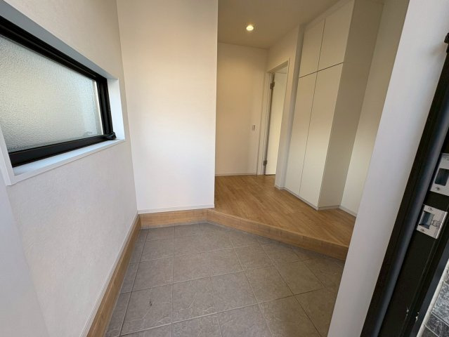 川越市岸町3丁目　新築分譲　東武東上線『新河岸駅』徒歩20分　【新宿小学区】の玄関