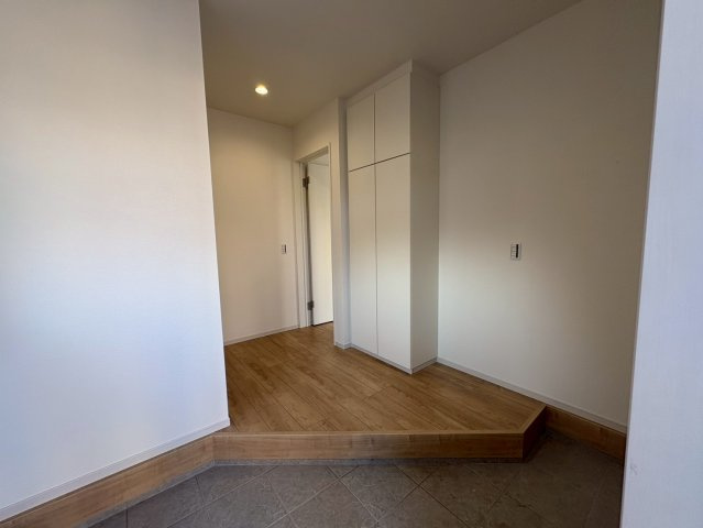 川越市岸町3丁目　新築分譲　東武東上線『新河岸駅』徒歩20分　【新宿小学区】の玄関