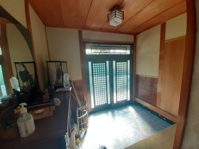 宇土市築籠町の中古一戸建の玄関