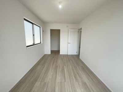 【洋室】 | 読谷村上地（全3棟）C号棟 | C号棟　洋室7.5帖＋WIC付き♪