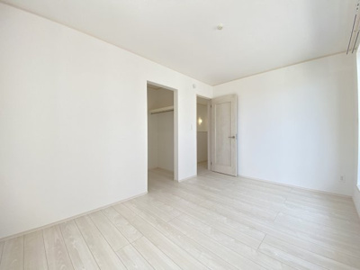 【洋室】 | 読谷村上地（全3棟）C号棟 | ※同仕様写真です