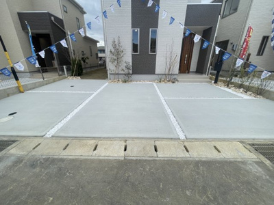 【駐車場】 | 読谷村上地（全3棟）C号棟 | ※同仕様写真です