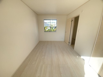 【洋室】 | 読谷村上地（全3棟）C号棟 | ※同仕様写真です