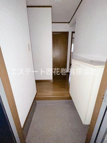 メゾンセレーノ壱番館の玄関