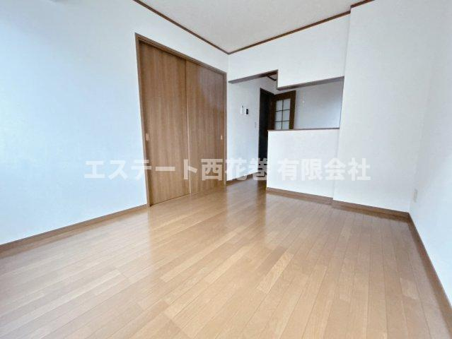 メゾンセレーノ壱番館の居間・リビング