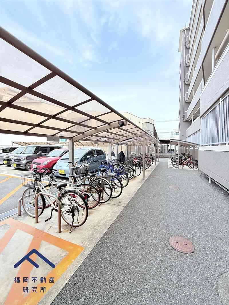 エバーライフ箱崎第２の駐輪場