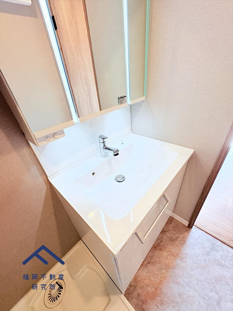 エバーライフ箱崎第２の独立洗面台