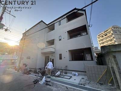 宅配ボックス付きで不在時にも便利！
