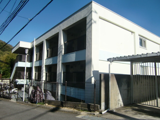 ビューテラス岡本の外観