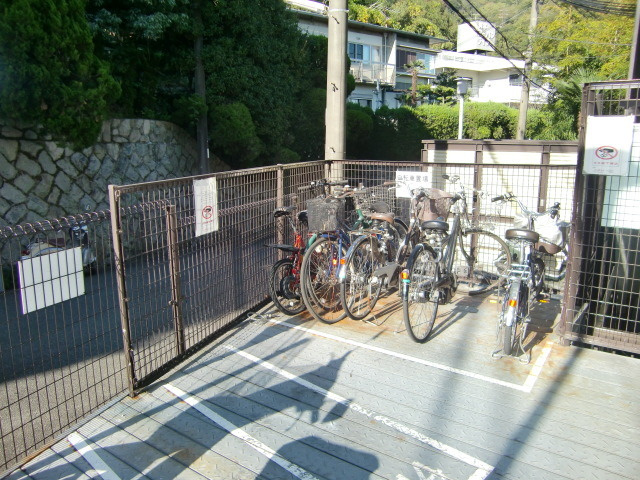 ビューテラス岡本のその他共用部分|駐輪場