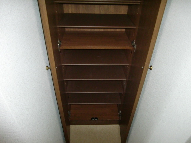 ビューテラス岡本の玄関