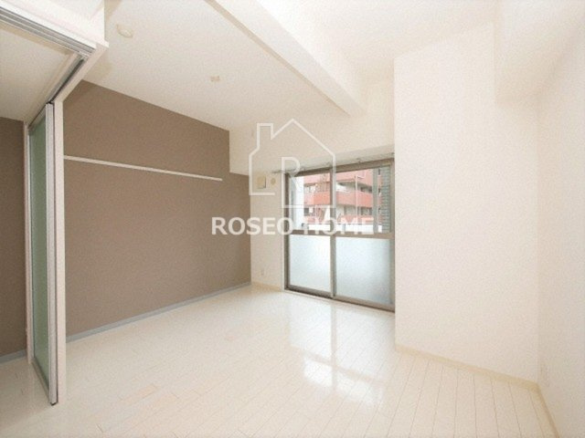 ポローニア立花通りの居間・リビング|同マンション別部屋：参考写真