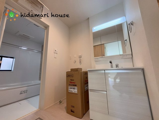 桶川市末広8期　新築戸建　グラファーレ02の脱衣所