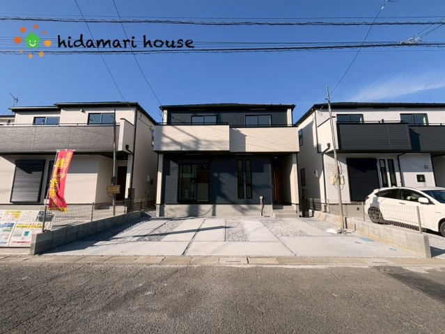 桶川市末広8期　新築戸建　グラファーレ02