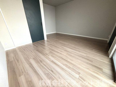 【寝室】 | アルバ北棟 | 洋室10帖