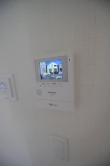 【内観：施工例】 | 【仲介手数料無料！！】日野市宮　新築戸建て（全1棟）1号棟　5880万円 | カラーTVモニター付きインターフォン