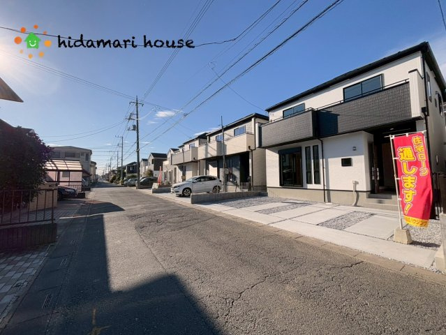 桶川市末広8期　新築戸建　グラファーレ03の前面道路含む現地写真