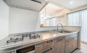 泉区和泉中央北6丁目 中古戸建 6080万円のキッチン