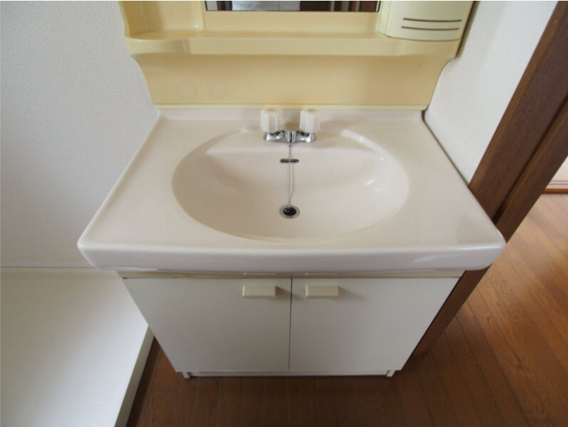 フレグランスミツシ　最上階　角部屋　二人入居可の洗面所