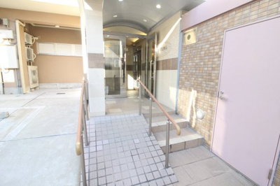 【エントランス】 | ケイ・クリスタル | エントランス