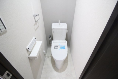 【トイレ】 | ケイ・クリスタル | 温水洗浄便座付きトイレ