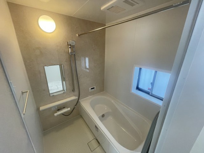 【浴室】 | 読谷村上地（全3棟）B号棟 | B号棟　浴室換気乾燥機付き♪