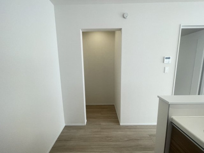 【ランドリースペース】 | 読谷村上地（全3棟）B号棟 | ※同仕様写真です