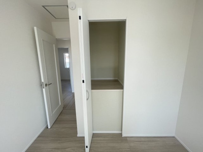 【収納】 | 読谷村上地（全3棟）B号棟 | B号棟　洋室5.75帖＋収納付き♪