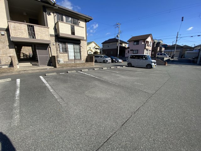 プリンシプル　Ⅰ棟の駐車場
