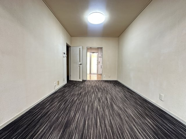 神戸市西区学園西町２丁目戸建の洋室