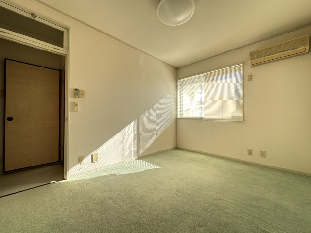 神戸市西区学園西町２丁目戸建の洋室