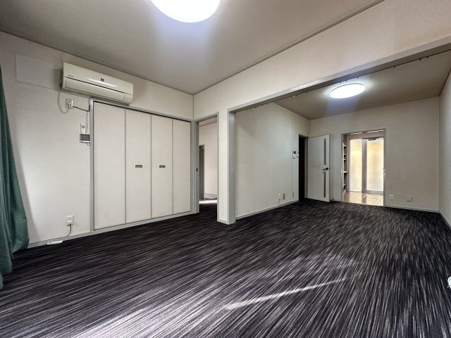 神戸市西区学園西町２丁目戸建の居間・リビング