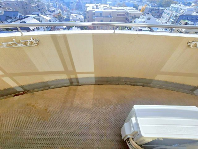 【バルコニー】