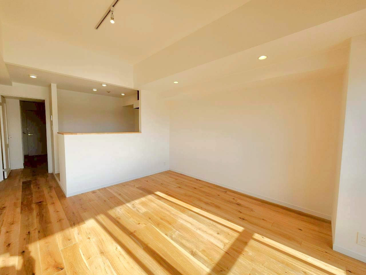 【居間・リビング】