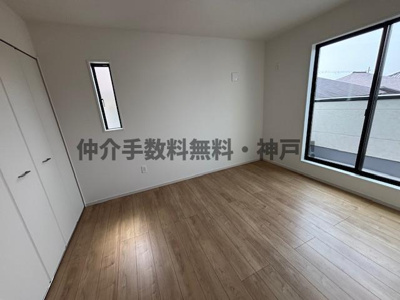【洋室】 | 神戸市西区竹の台5丁目　新築戸建1号棟　仲介手数料無料！ | 使い勝手のいい洋室です