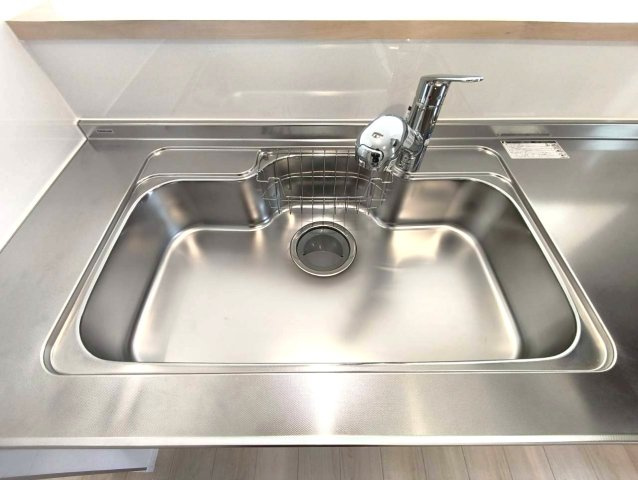 クレイドルガーデン　東区八反田第6　2号棟のキッチン|コンパクトなキッチンで掃除もラクラク