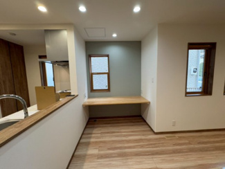 【前面道路含む現地写真】 | 幸小学校徒歩１分！立川市幸町5丁目　新築戸建　【全2棟】