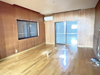 【居間・リビング】 | 鈴鹿市西条３丁目 | ＬＤＫ