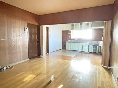 【居間・リビング】 | 鈴鹿市西条３丁目 | ＬＤＫ