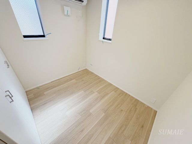 プラネッツの寝室|洋室です☆