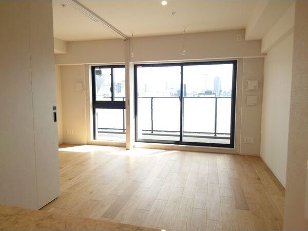 ローレルアイ名駅東の居間・リビング