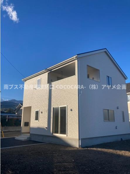南アルプス市下宮地の新築一戸建の外観