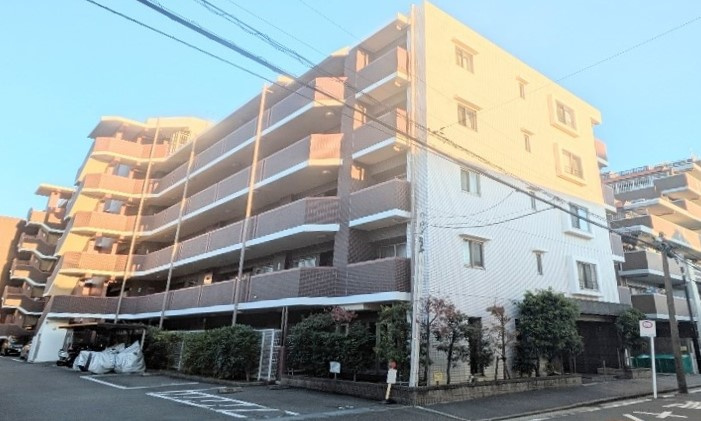 クオス戸塚レジデンシャルステージの外観|2008年12月築・6階建て3階部分の住戸の物件です。