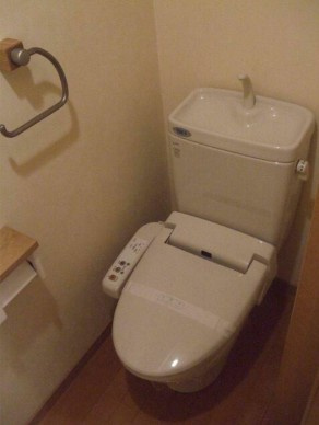 【トイレ】 | ルーブル中野沼袋弐番館 | 温水洗浄便座。