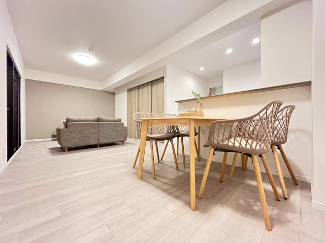 ライオンズガーデン枚方の居間・リビング